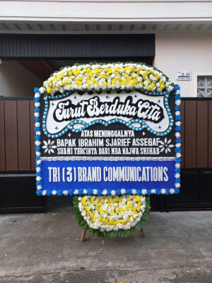 Papan Bunga Duka di Kei Besar Selatan Barat